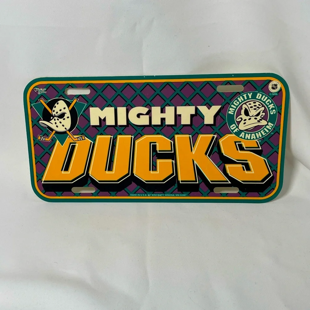 VTG 90s NHL Mighty Ducks of Anaheim graphic collectible License Plate
